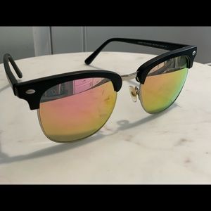 DIFF Eyewear Women’s Polarized Sunglasses